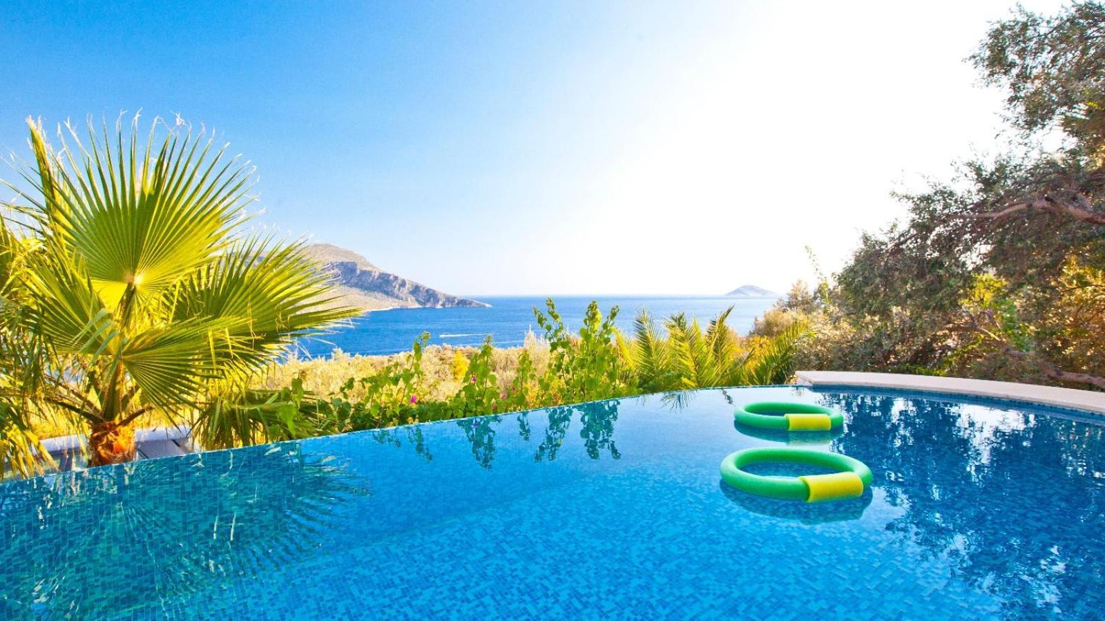 Stunning Seaviews Villa Kalkan Buitenkant foto